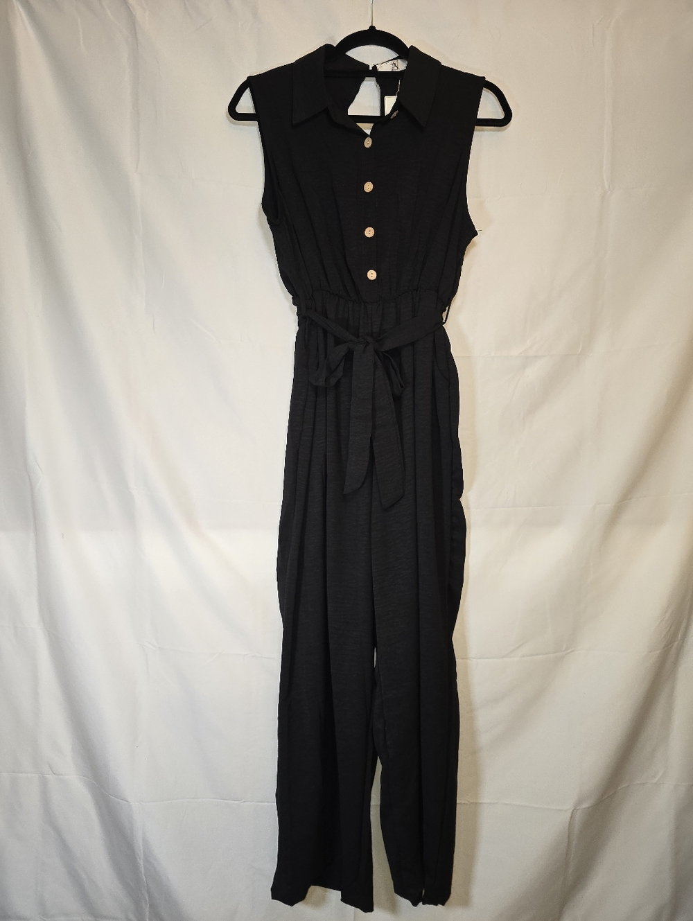 Black Sleeveless Capri Jumpsuit with Tie Waist